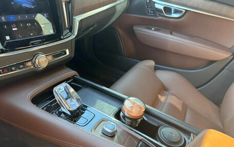 Volvo S90 II рестайлинг, 2022 год, 3 163 000 рублей, 4 фотография