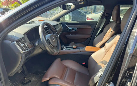 Volvo S90 II рестайлинг, 2022 год, 3 163 000 рублей, 3 фотография