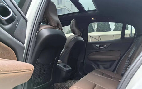 Volvo S60 III, 2022 год, 2 637 000 рублей, 6 фотография