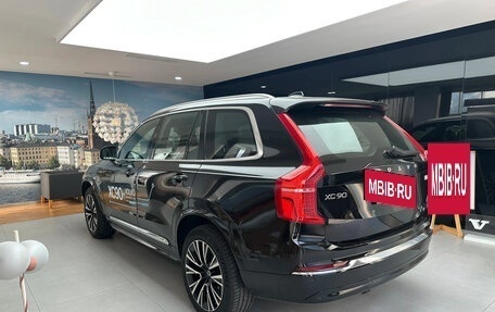 Volvo XC90 II рестайлинг, 2024 год, 8 374 000 рублей, 2 фотография