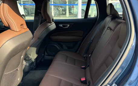 Volvo V60 II, 2024 год, 4 473 000 рублей, 6 фотография