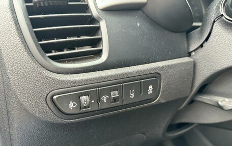 KIA Rio IV, 2018 год, 850 000 рублей, 6 фотография