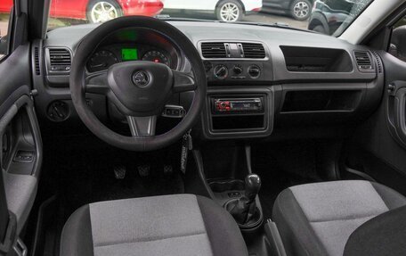 Skoda Fabia II, 2014 год, 670 000 рублей, 6 фотография