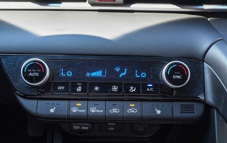 Hyundai Elantra, 2021 год, 1 990 000 рублей, 13 фотография