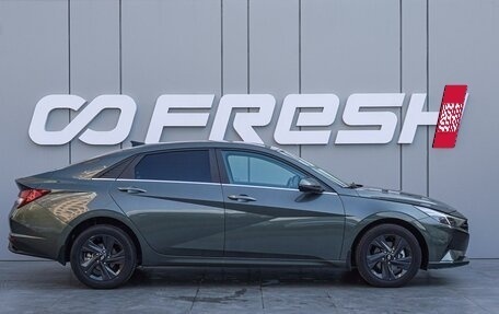 Hyundai Elantra, 2021 год, 1 990 000 рублей, 5 фотография