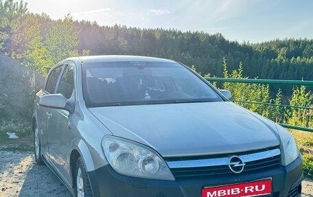 Opel Astra H, 2006 год, 370 000 рублей, 1 фотография