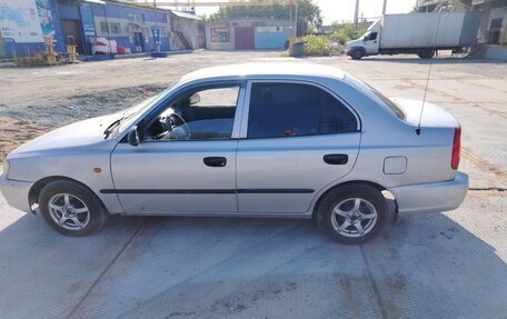 Hyundai Accent II, 2005 год, 300 000 рублей, 2 фотография