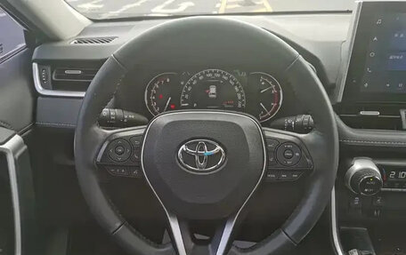 Toyota RAV4, 2022 год, 2 820 000 рублей, 11 фотография