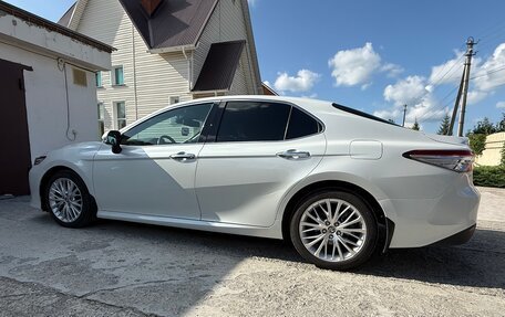 Toyota Camry, 2020 год, 3 300 000 рублей, 11 фотография
