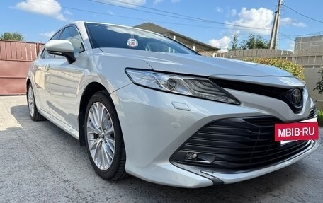 Toyota Camry, 2020 год, 3 300 000 рублей, 3 фотография