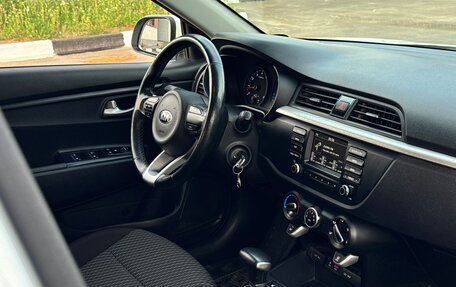 KIA Rio IV, 2018 год, 1 085 000 рублей, 9 фотография