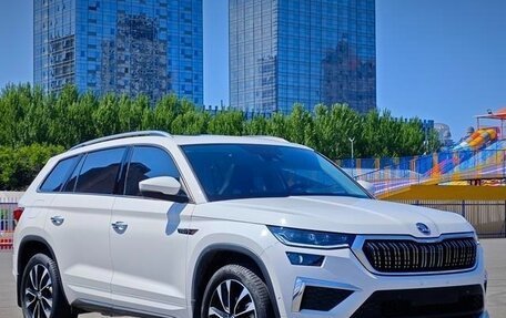 Skoda Kodiaq I, 2022 год, 2 700 000 рублей, 3 фотография