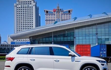 Skoda Kodiaq I, 2022 год, 2 700 000 рублей, 4 фотография