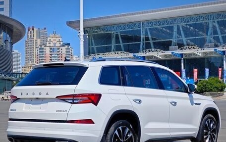 Skoda Kodiaq I, 2022 год, 2 700 000 рублей, 7 фотография
