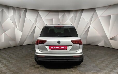 Volkswagen Tiguan II, 2019 год, 2 843 000 рублей, 8 фотография