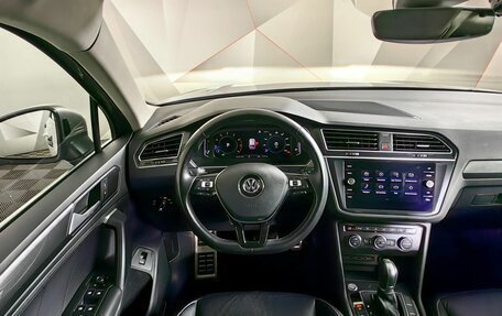 Volkswagen Tiguan II, 2019 год, 2 843 000 рублей, 15 фотография