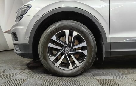 Volkswagen Tiguan II, 2019 год, 2 843 000 рублей, 16 фотография