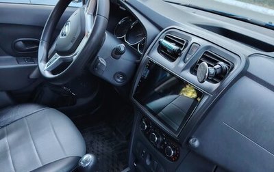 Renault Sandero II рестайлинг, 2018 год, 950 000 рублей, 1 фотография
