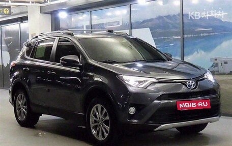 Toyota RAV4, 2019 год, 3 680 000 рублей, 1 фотография