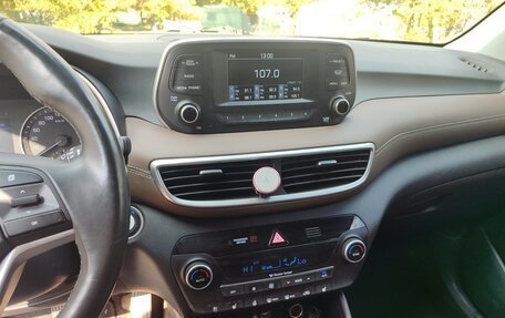 Hyundai Tucson III, 2019 год, 2 250 000 рублей, 21 фотография