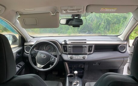 Toyota RAV4, 2013 год, 2 000 000 рублей, 12 фотография