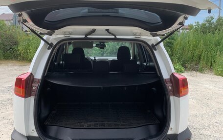 Toyota RAV4, 2013 год, 2 000 000 рублей, 10 фотография