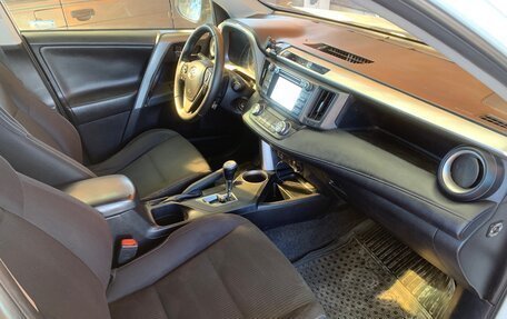 Toyota RAV4, 2013 год, 2 000 000 рублей, 15 фотография