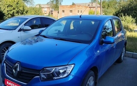 Renault Sandero II рестайлинг, 2018 год, 950 000 рублей, 3 фотография