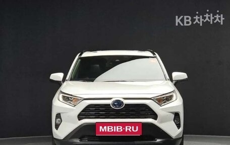 Toyota RAV4, 2020 год, 3 450 000 рублей, 3 фотография