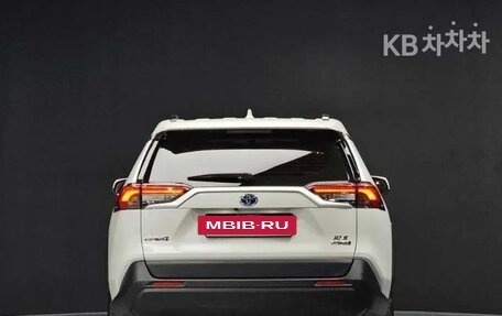 Toyota RAV4, 2020 год, 3 450 000 рублей, 4 фотография