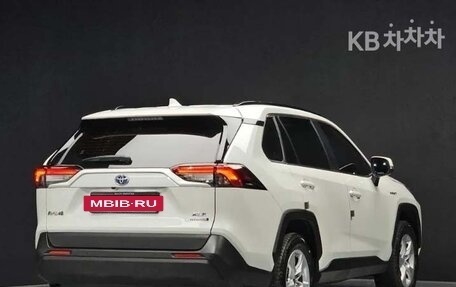 Toyota RAV4, 2020 год, 3 450 000 рублей, 2 фотография