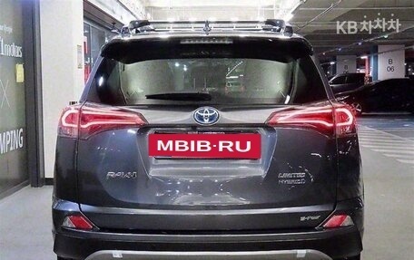 Toyota RAV4, 2019 год, 3 680 000 рублей, 5 фотография