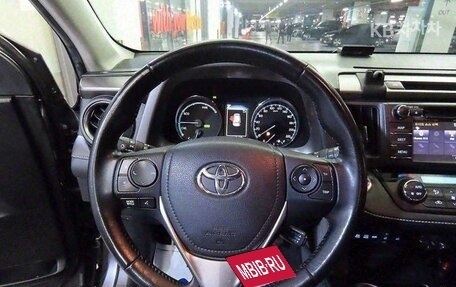 Toyota RAV4, 2019 год, 3 680 000 рублей, 8 фотография