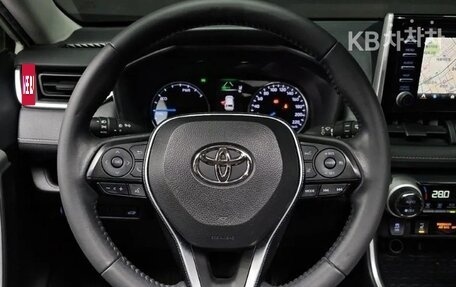 Toyota RAV4, 2020 год, 3 450 000 рублей, 10 фотография