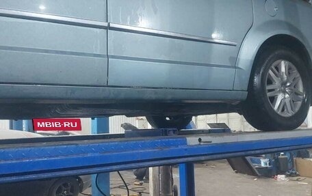 Chrysler Voyager IV, 2008 год, 1 350 000 рублей, 3 фотография
