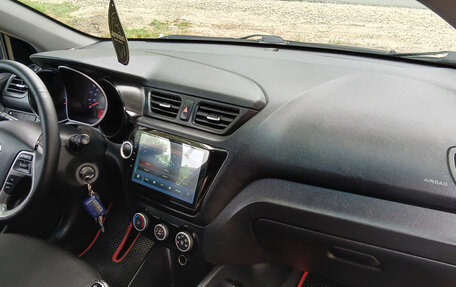 KIA Rio III рестайлинг, 2015 год, 790 000 рублей, 28 фотография