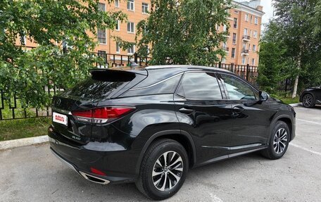 Lexus RX IV рестайлинг, 2022 год, 5 700 000 рублей, 3 фотография