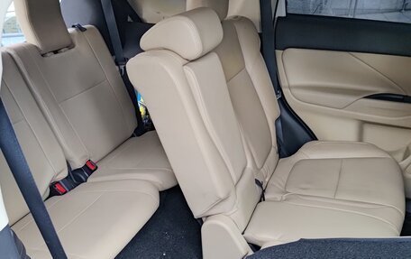 Mitsubishi Outlander III рестайлинг 3, 2019 год, 3 399 000 рублей, 19 фотография