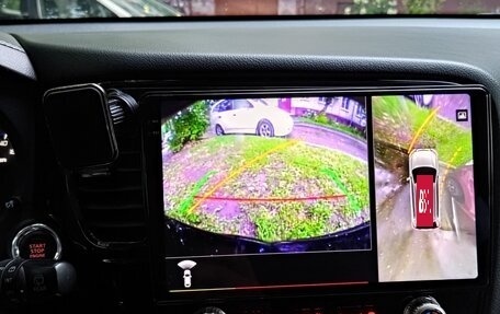 Mitsubishi Outlander III рестайлинг 3, 2019 год, 3 399 000 рублей, 15 фотография