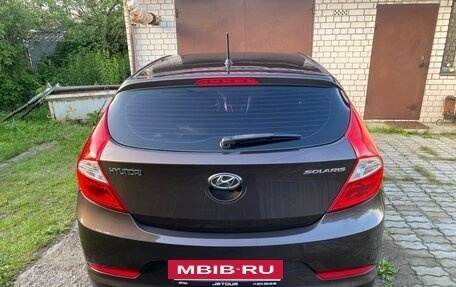 Hyundai Solaris II рестайлинг, 2015 год, 995 000 рублей, 2 фотография
