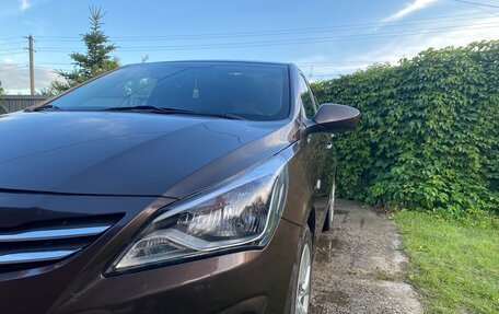 Hyundai Solaris II рестайлинг, 2015 год, 995 000 рублей, 8 фотография
