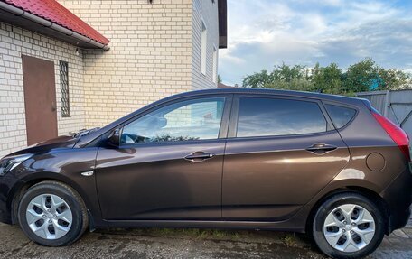 Hyundai Solaris II рестайлинг, 2015 год, 995 000 рублей, 4 фотография