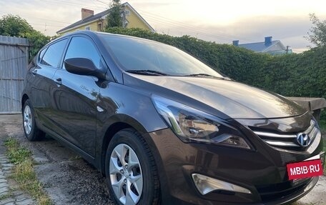 Hyundai Solaris II рестайлинг, 2015 год, 995 000 рублей, 6 фотография
