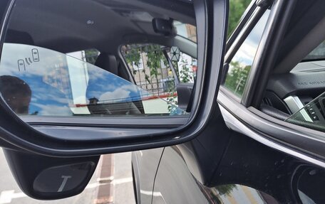 Toyota RAV4, 2019 год, 3 140 000 рублей, 13 фотография