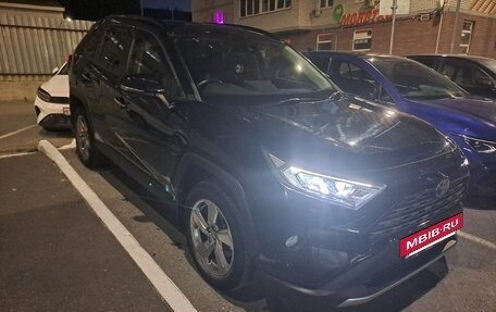 Toyota RAV4, 2019 год, 3 140 000 рублей, 5 фотография