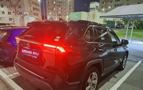 Toyota RAV4, 2019 год, 3 140 000 рублей, 6 фотография