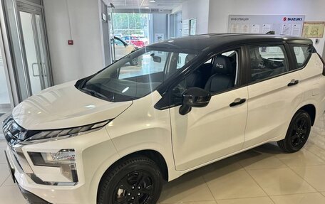 Mitsubishi Xpander, 2024 год, 2 649 000 рублей, 2 фотография