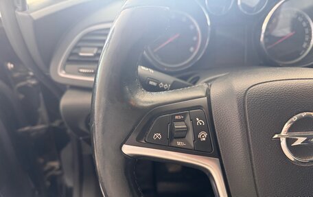 Opel Astra J, 2013 год, 700 000 рублей, 9 фотография