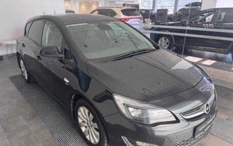 Opel Astra J, 2013 год, 700 000 рублей, 3 фотография