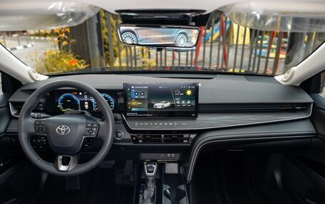 Toyota Camry, 2025 год, 5 500 000 рублей, 5 фотография